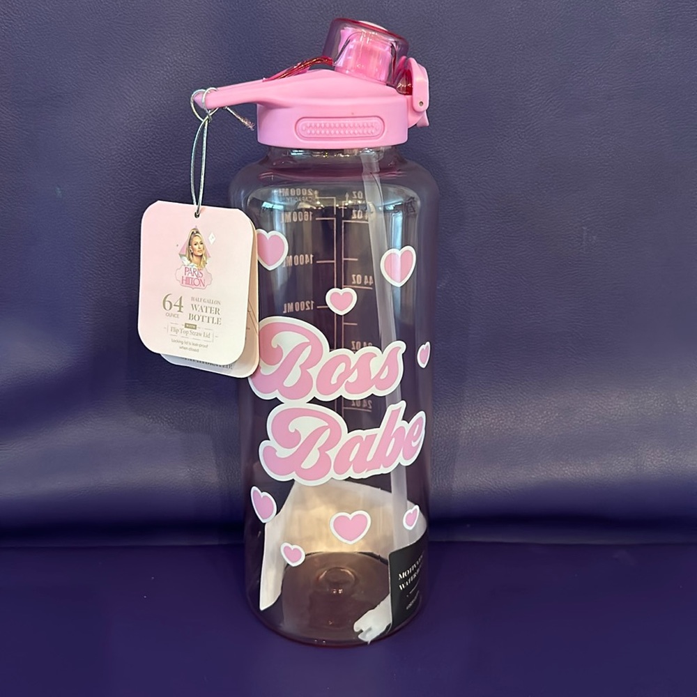 NWT Paris Hilton 🎀💕 Boss Babe 64oz / Half Gallon Water bottle